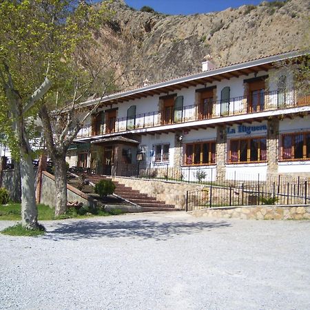 Отель La Higuera Гуэхар-Сьерра Экстерьер фото